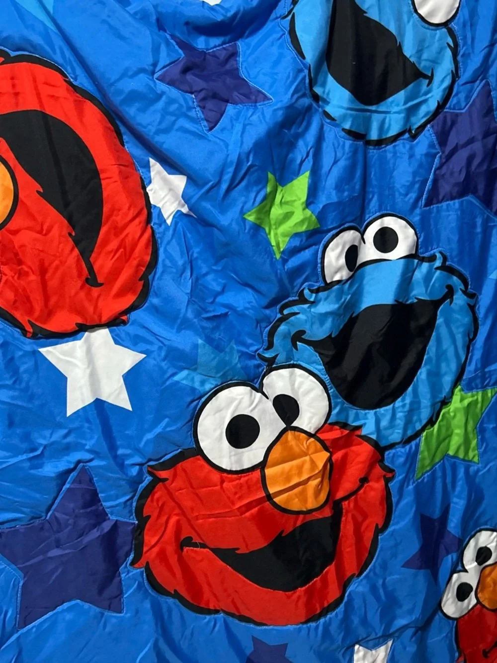 Sesame Street Elmo & Cookie Monster White Star Print Quilt